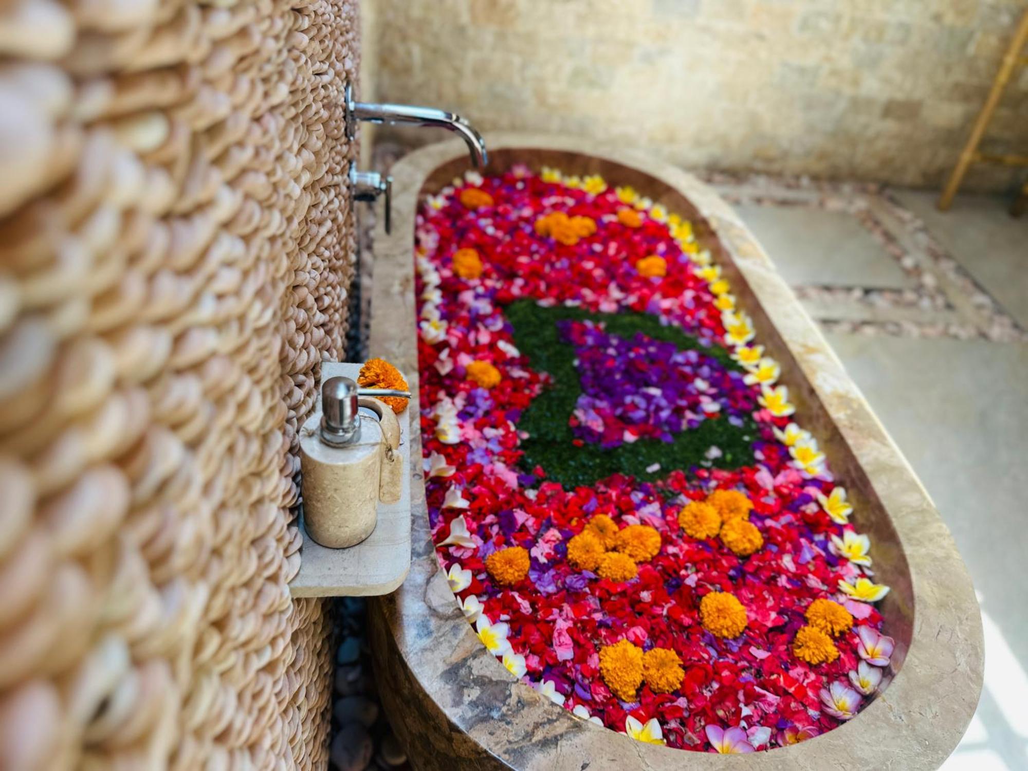 Bali Secrets Retreat Villa Candi Dasa  Exterior photo